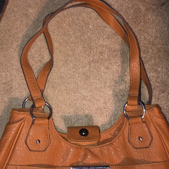 Cute little church handbag. - Picture 3 of 3